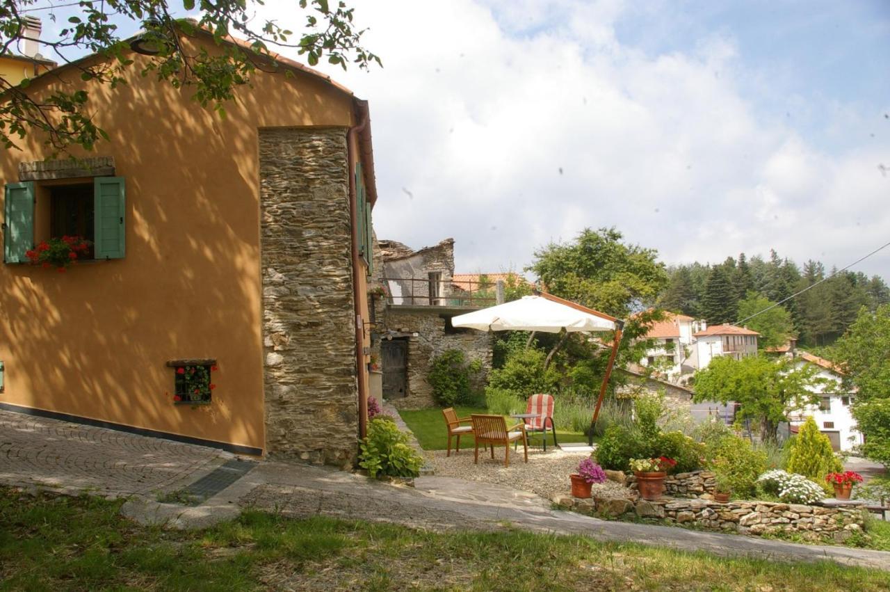 Casa Vittorina Villa Cesio Eksteriør billede