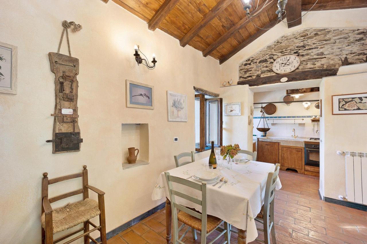 Casa Vittorina Villa Cesio Eksteriør billede